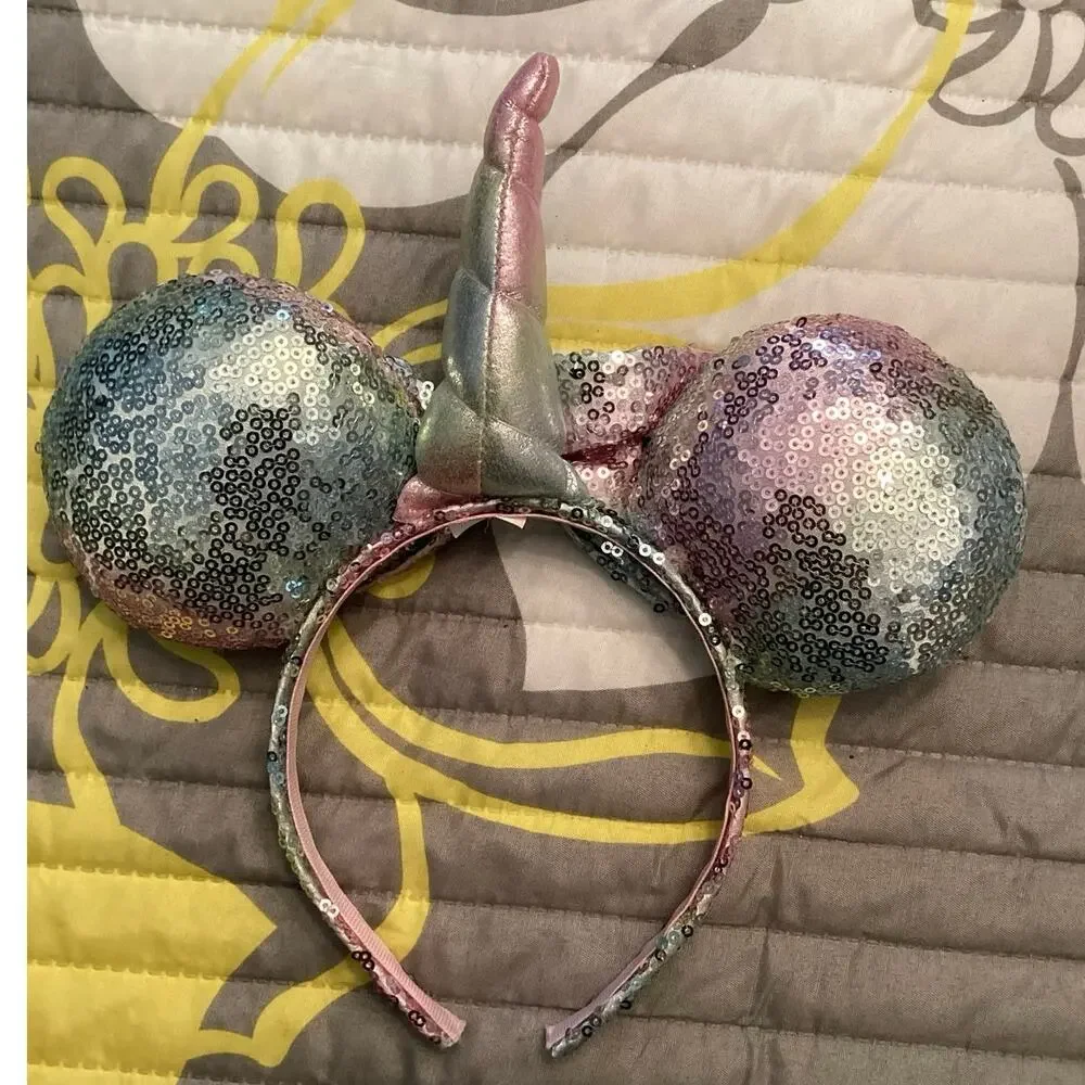 NWOT Disney Parks Unicorn Horn pastel rainbow-colored sequins bow Headband Ears